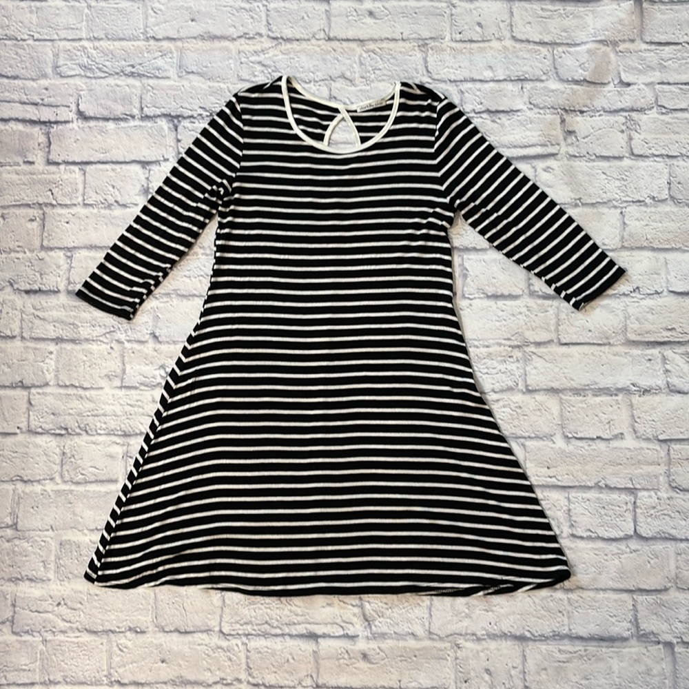Charlotte Russe Black and White Striped Knit Keyhole Back Dress Size Small Med